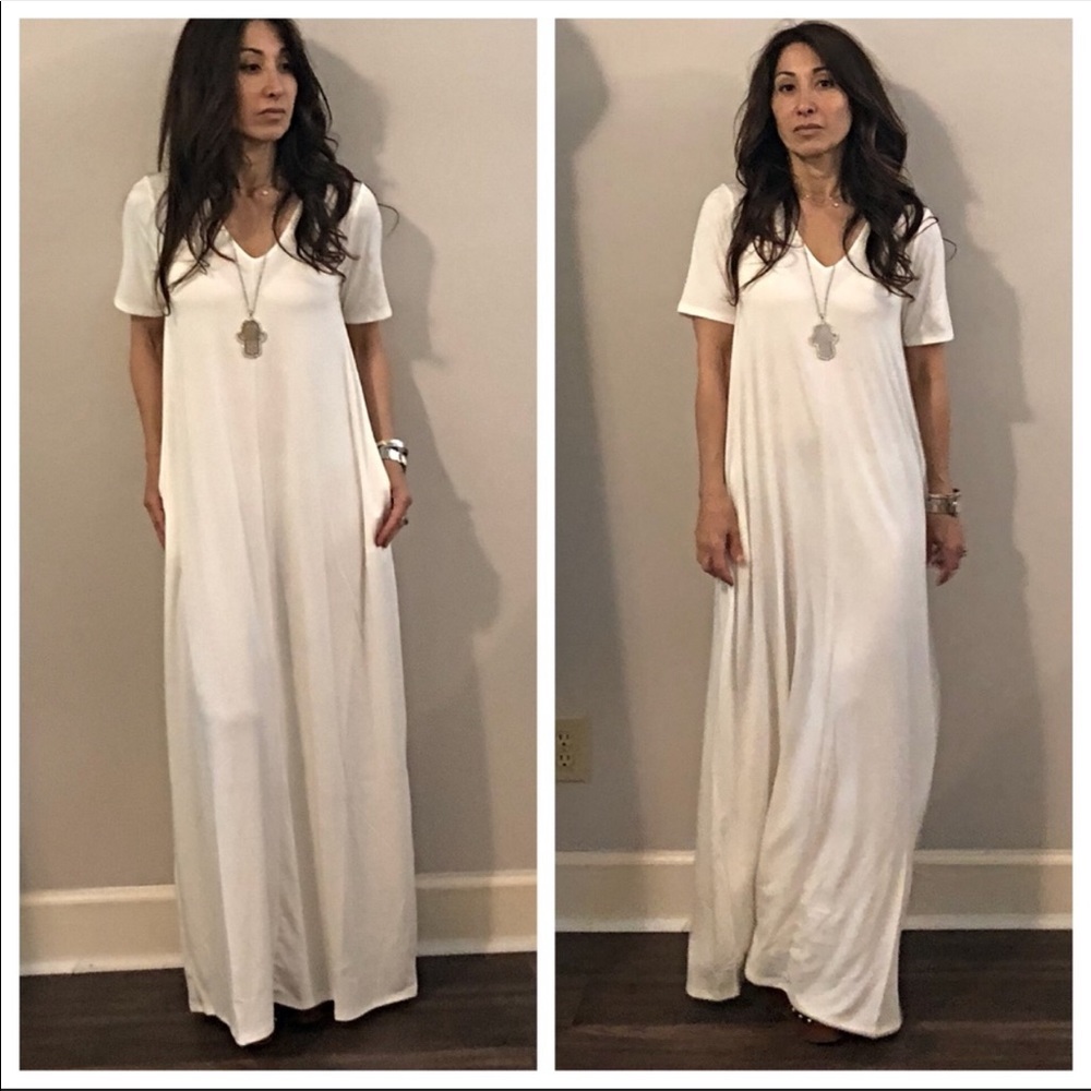 ✨LAST ONES✨Off white side pocket loose fit dress - Picture 2 of 8